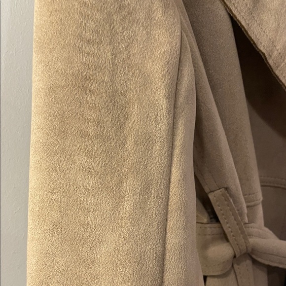 ☺️ NWOT T Tahari Camel Trench Coat for Women - Picture 2 of 12